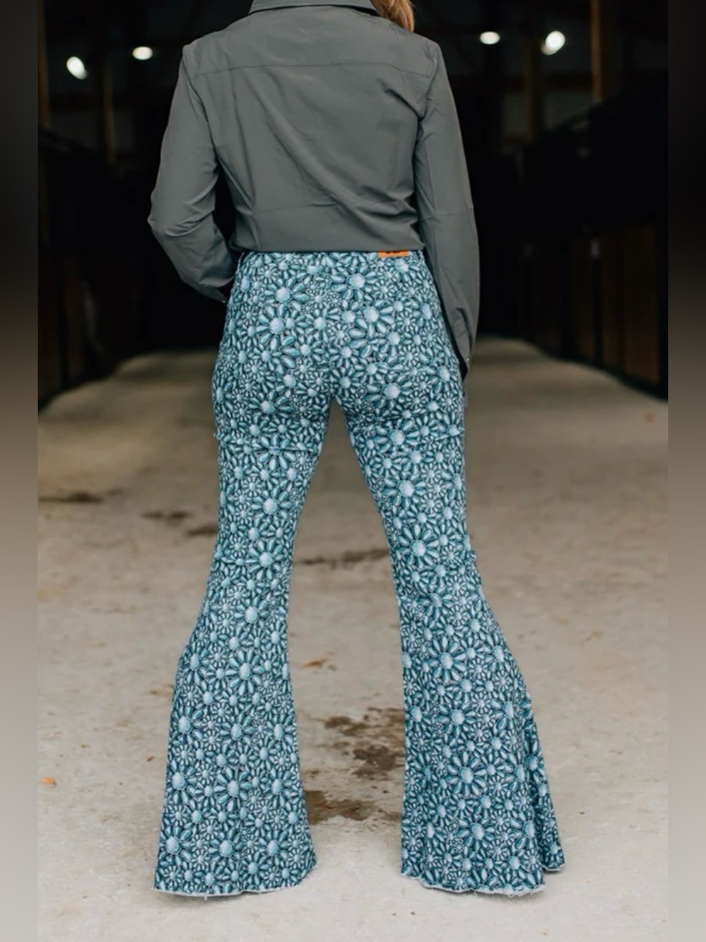 Ranch Dressn Fallon Taylor Turquoise Squash Blossom Super Flares Denim Jeans 00